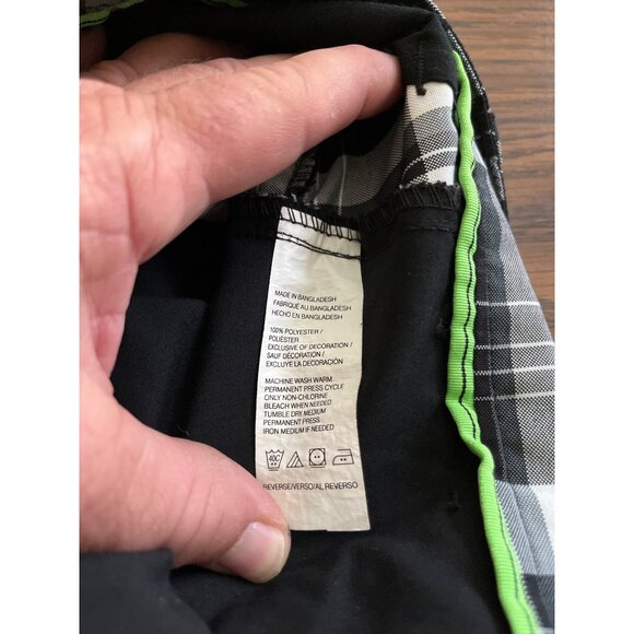 Izod Performx black and white plaid golf shorts size 34 - Picture 4 of 4